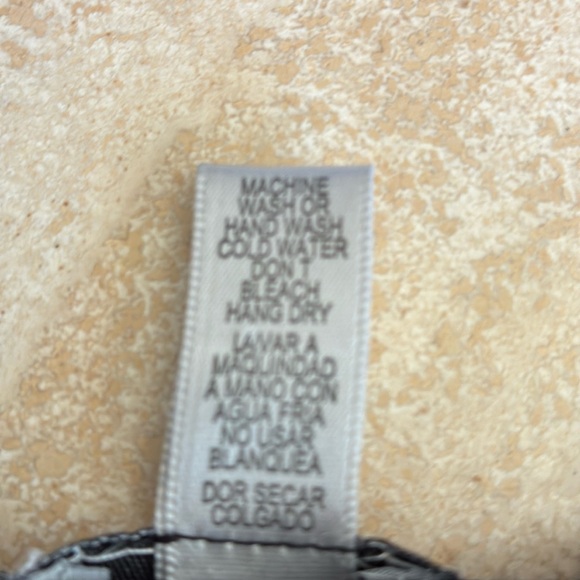 DIVA sleek & sassy sequined racer back tank tee  . M EUC - Picture 9 of 14